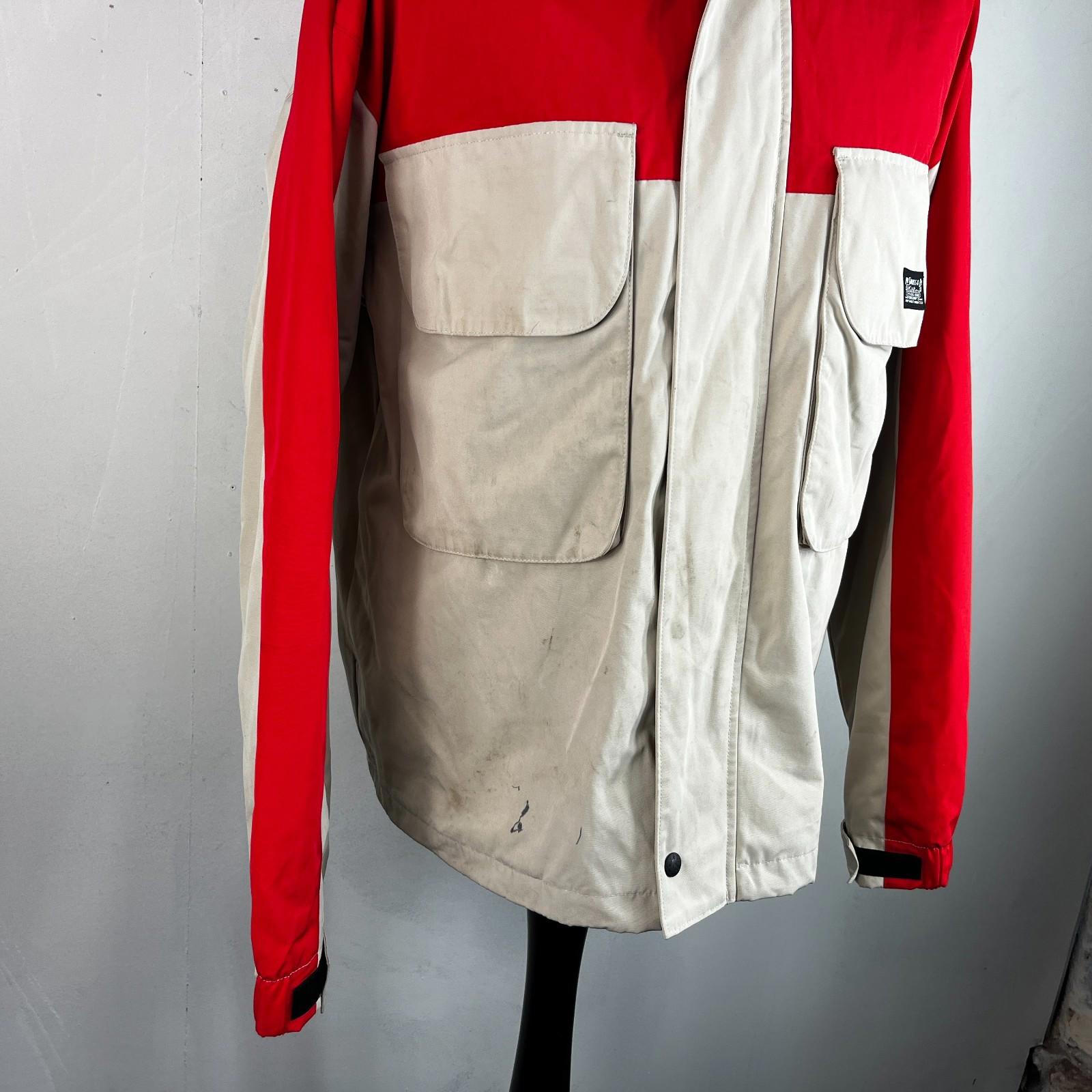Levi's Waterproof Windbreaker Jacket Coat Mens size M Oversized Beige/Red Hooded