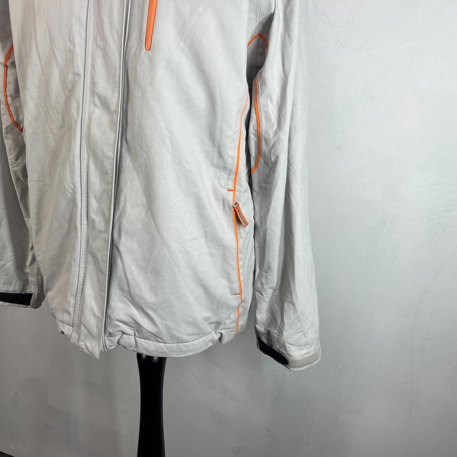 Volvo Ocean Race Round The World Jacket in Light Grey Women's size L  See Detail