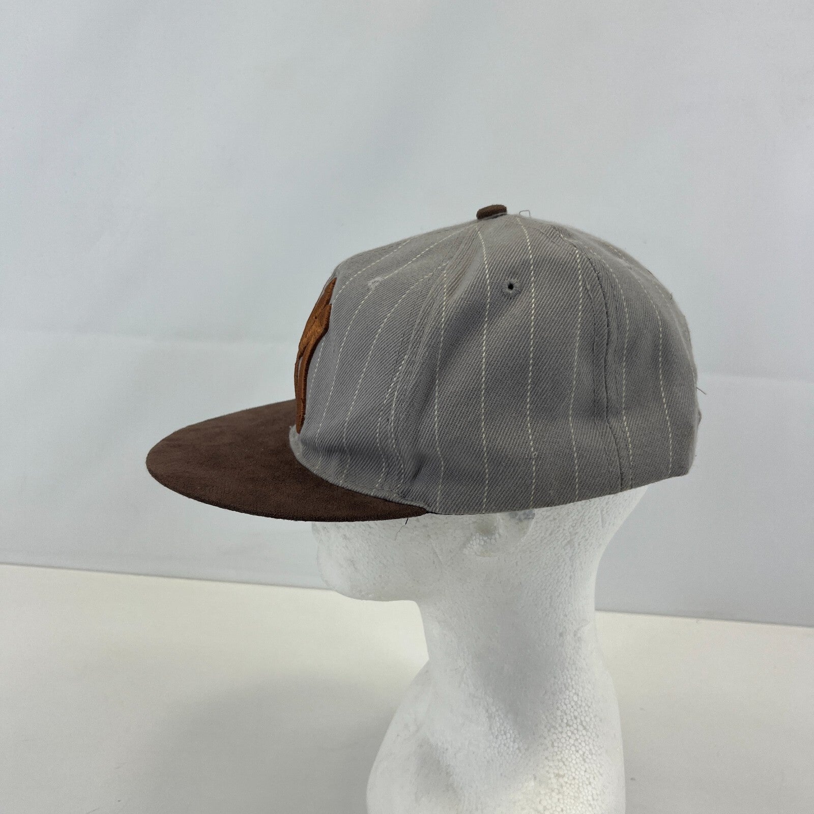 New York Yankees Gray & Brown Baseball Snapback Cap 7 1/4 58cm