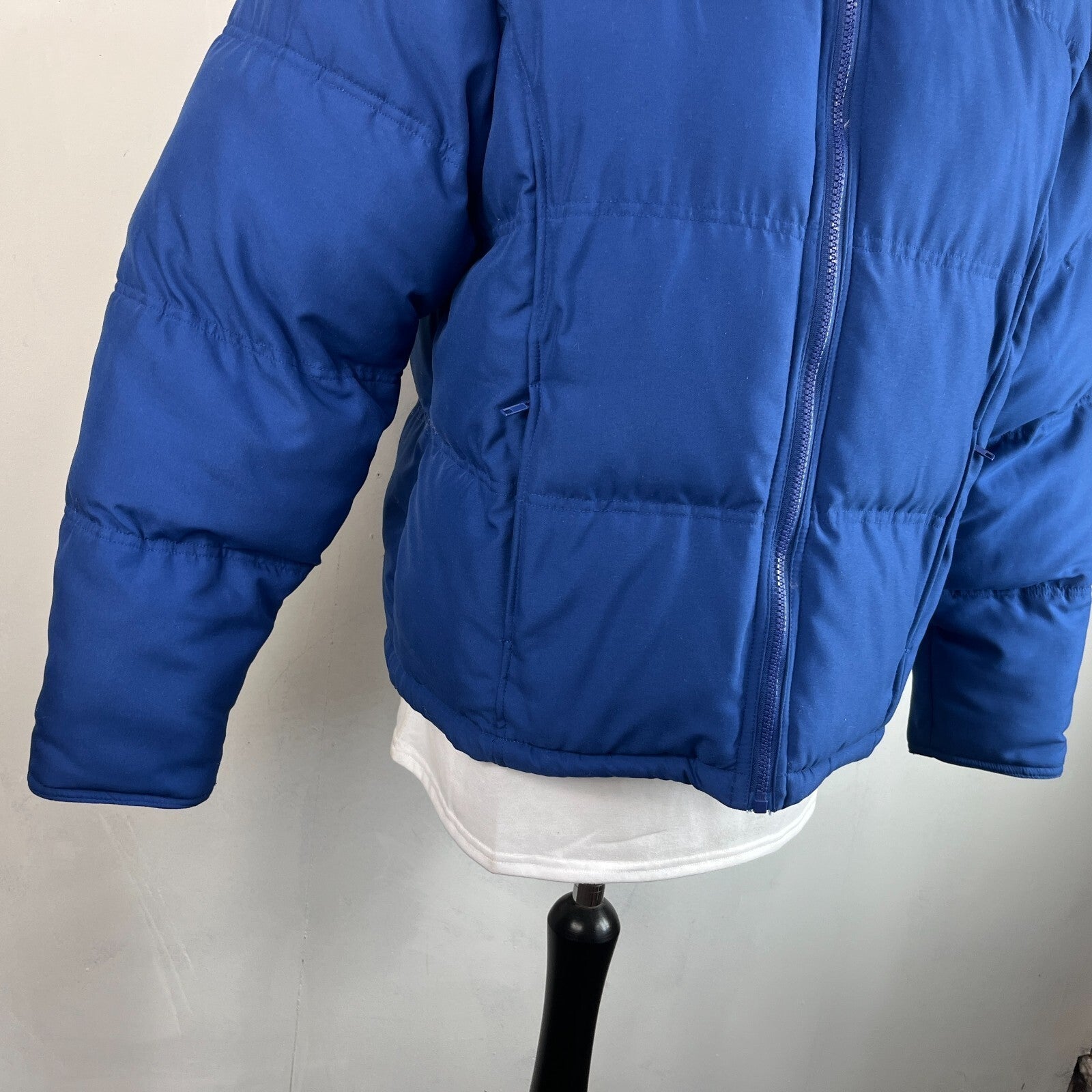 Tog 24 Boardwear Quilted Puffer Bomber Jacket in Blue size Large Ski Wear