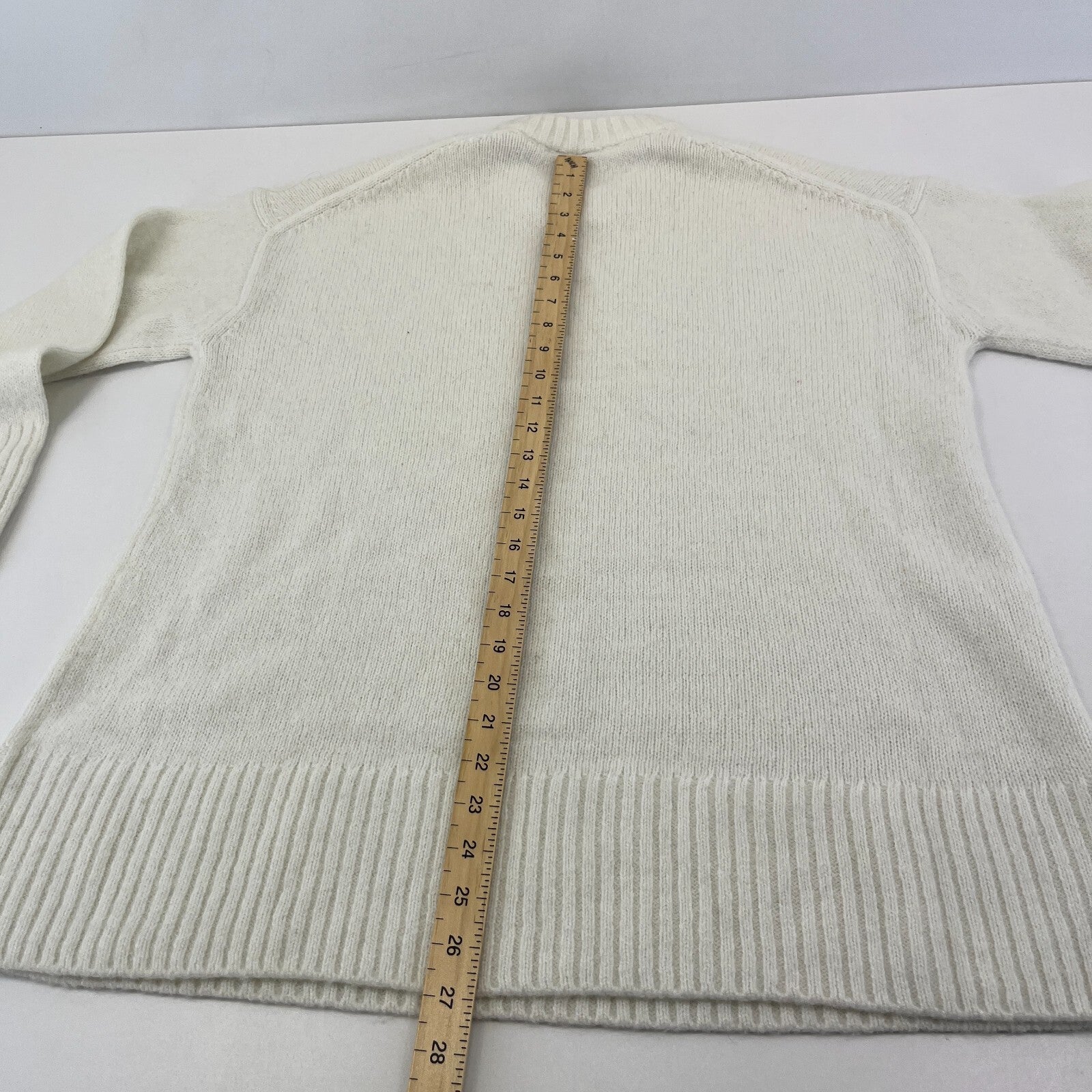 Sweaty Betty Alpine Wool Crew Neck Jumper Sweater in Lily White size S Alpaca