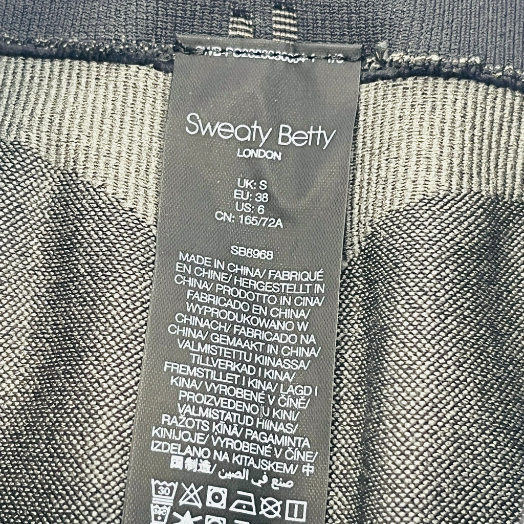 Sweaty Betty Yoga & Run Leggings 7/8 Length in Black/Gray Block Print size Small