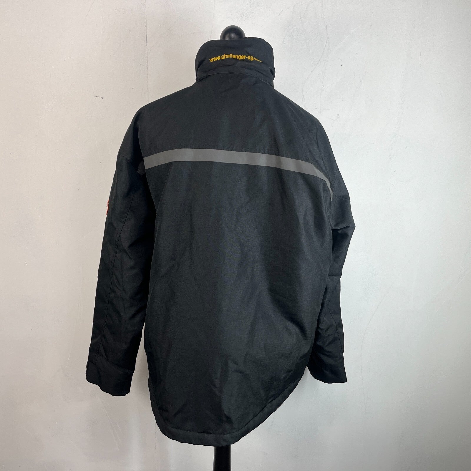 Helly Hansen Workwear Jacket Men's size XL Black Chore Coat Quilt Lined