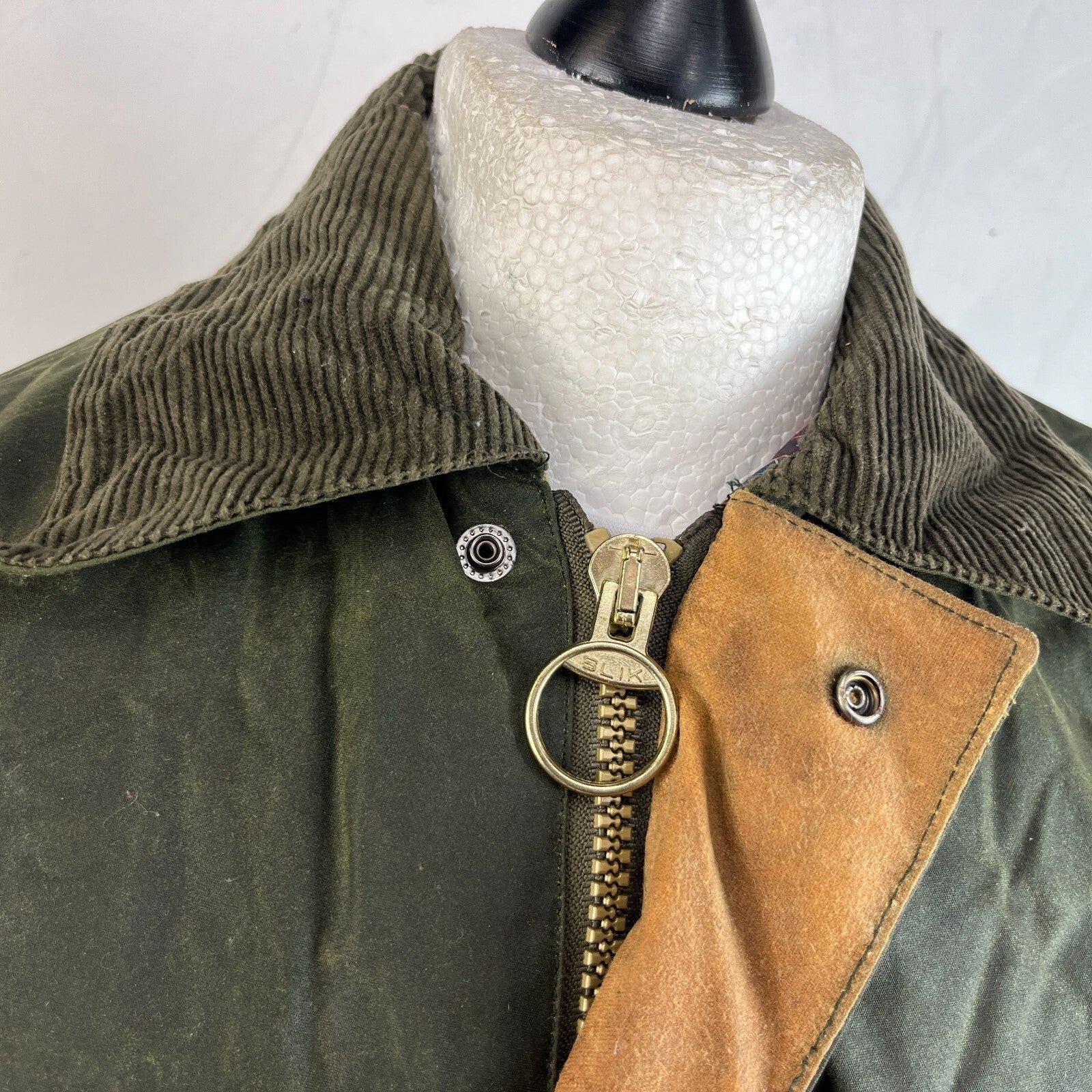 Shades Country & Casual Wax Jacket Mens size M Green Waxed Coat Made in the UK