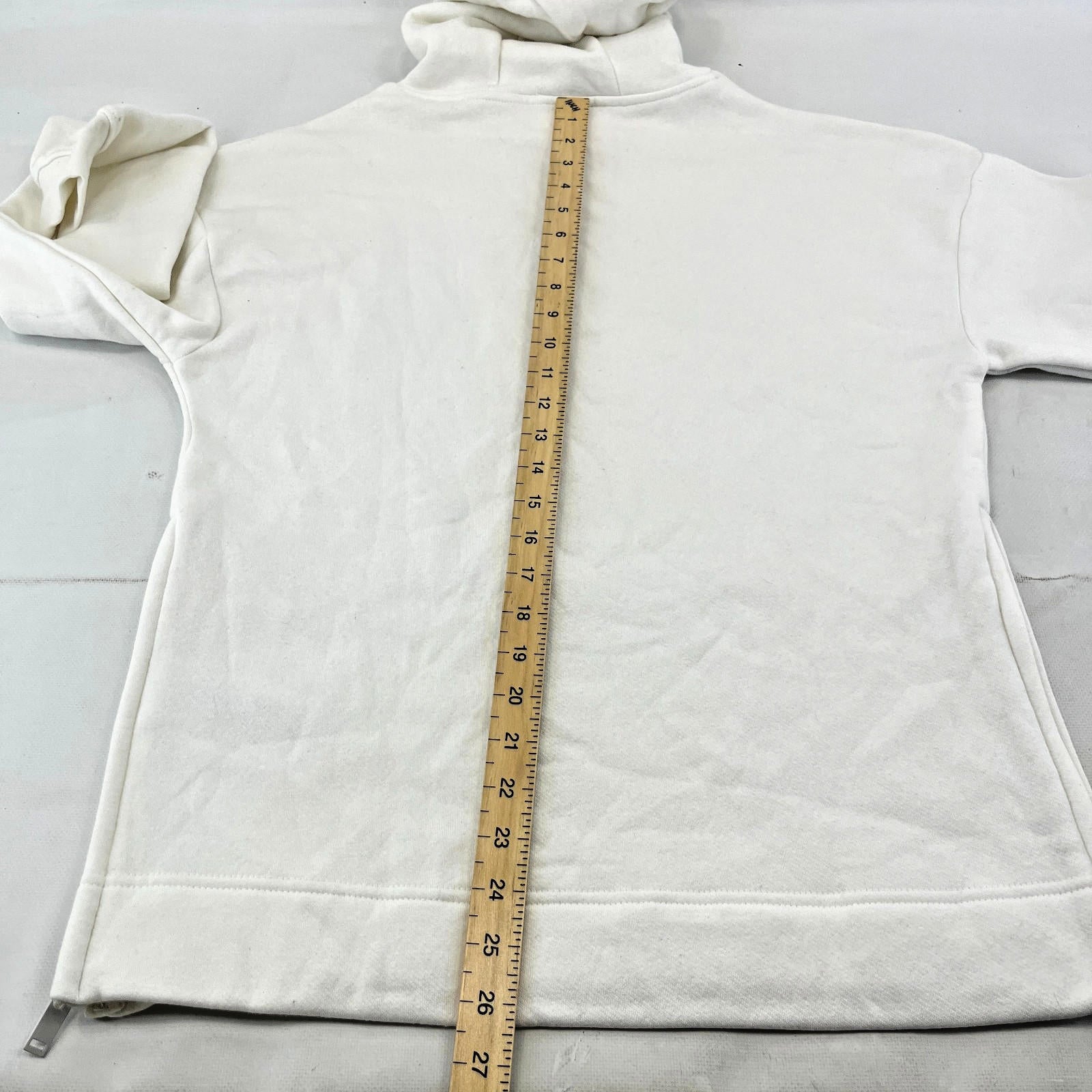 Bench Women's Hoodie Sweatshirt in White with Spellout size 8 Loose Fit - New