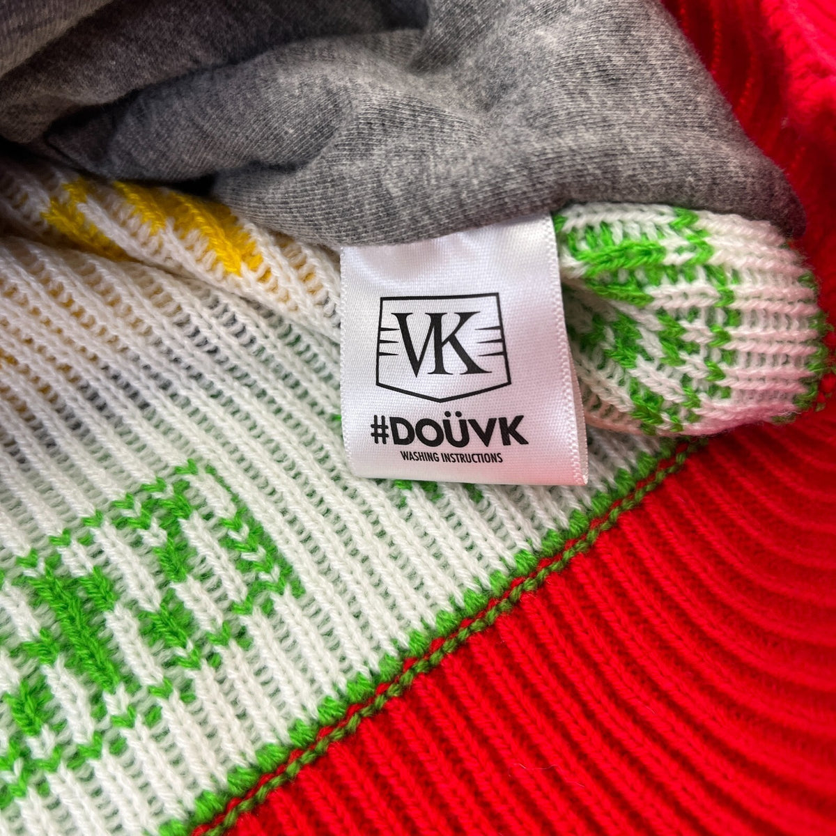 Vodka Kick Wear VK Light Up Christmas Jumper Working (see video) size Large