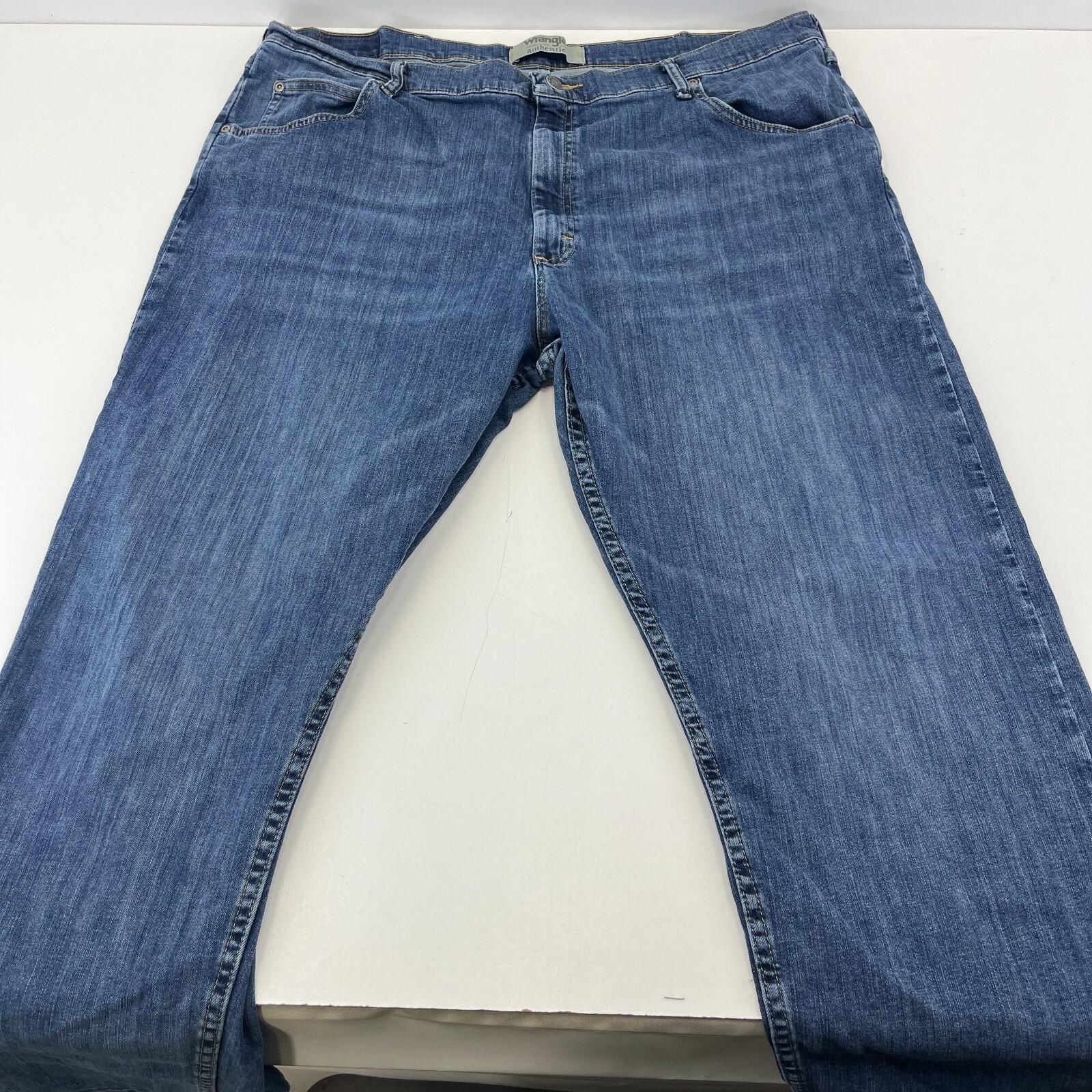 Wrangler Men's Blue Straight Leg Stretch Denim Jeans W42" L32"