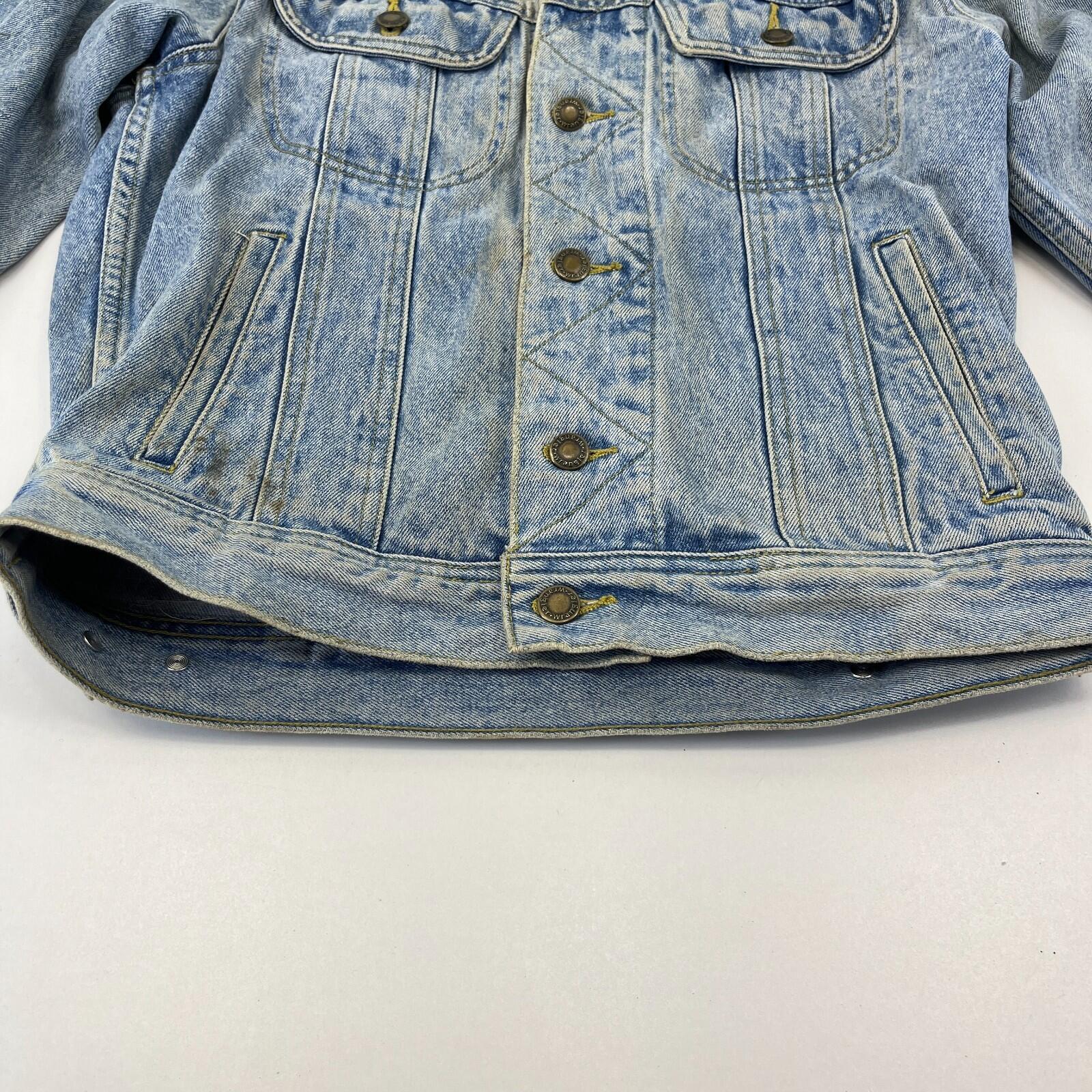 Vintage Wrangler Rugged Wear Denim Jacket with USA Flag size L (14-16) Punk