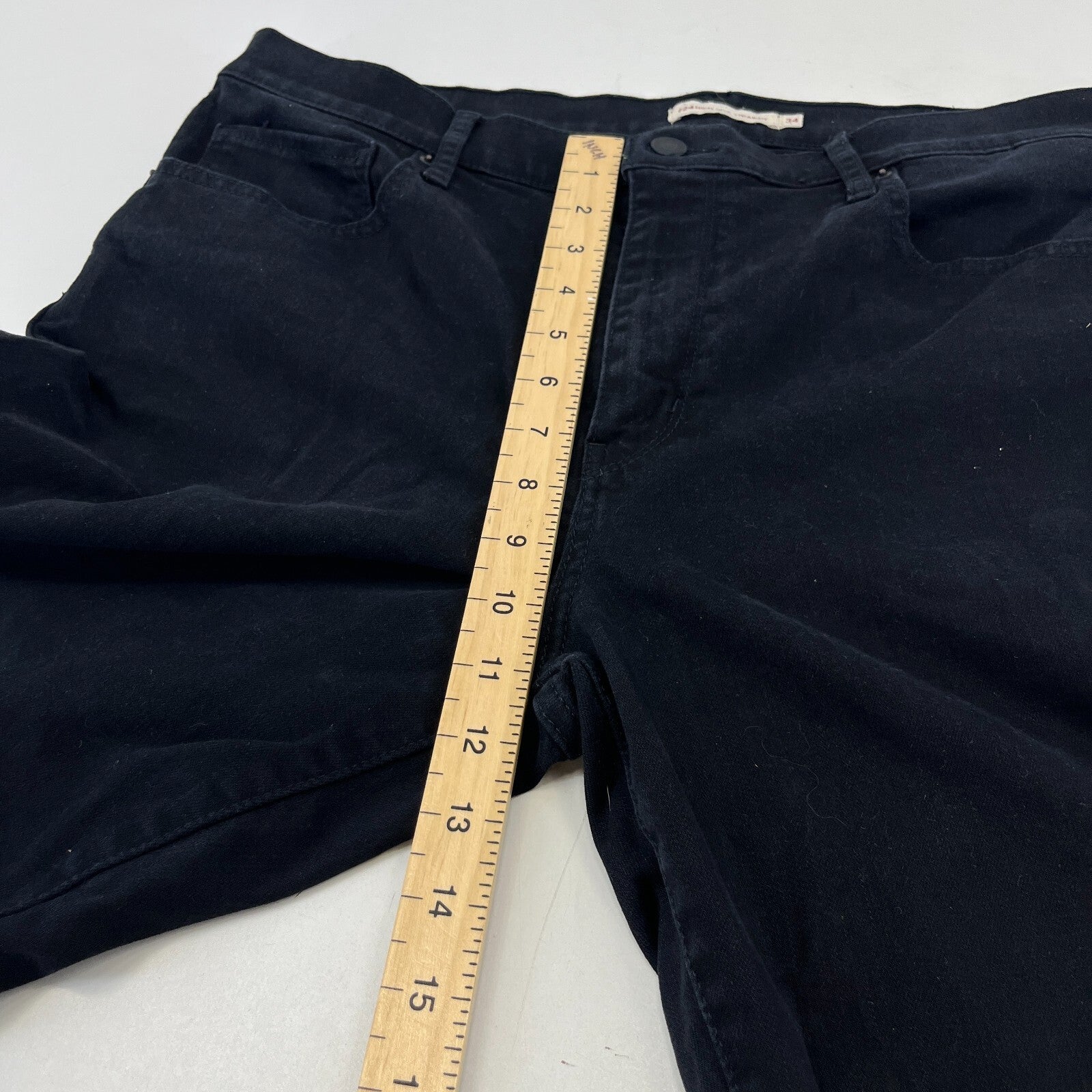 Levi’s 724 High Rise Straight Jeans in Black W34 L32