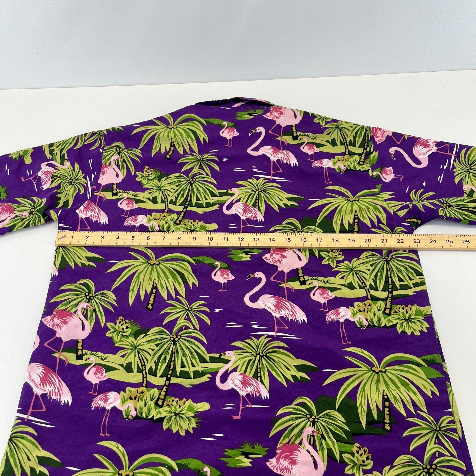 True Face Mens Purple Hawaiian Shirt Flamingo Design Short Sleeve Holiday size M