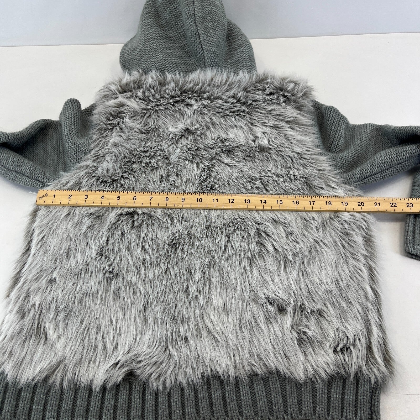Papaya Women’s Faux Fur Knitted Hoodie in Grey size 18 - New