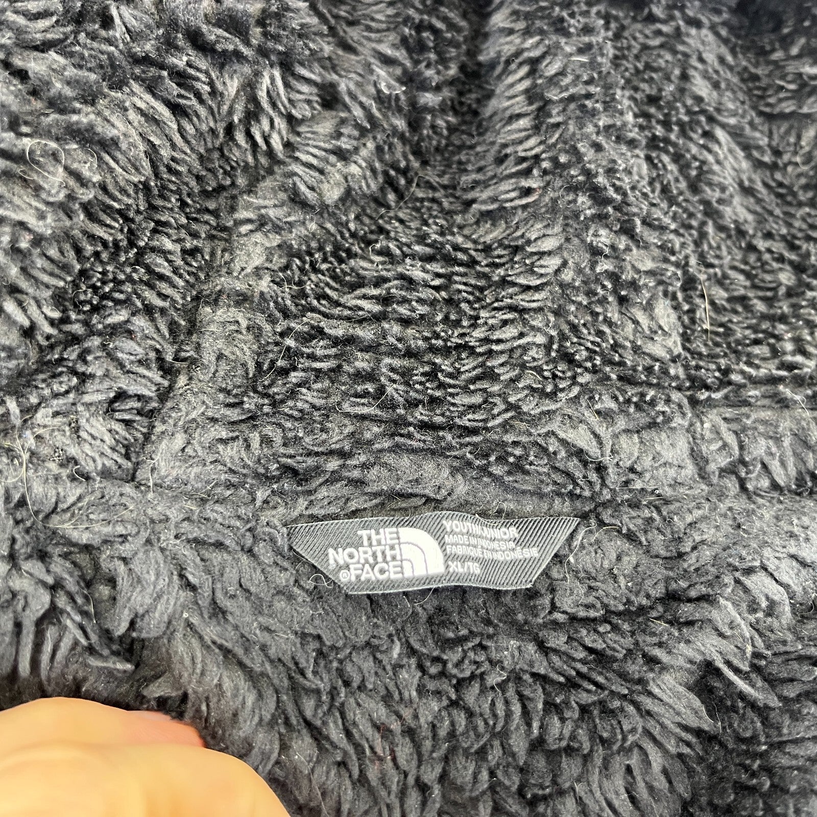 The North Face 550 Down Filled Padded Puffer Jacket in Black Youth Junior XL