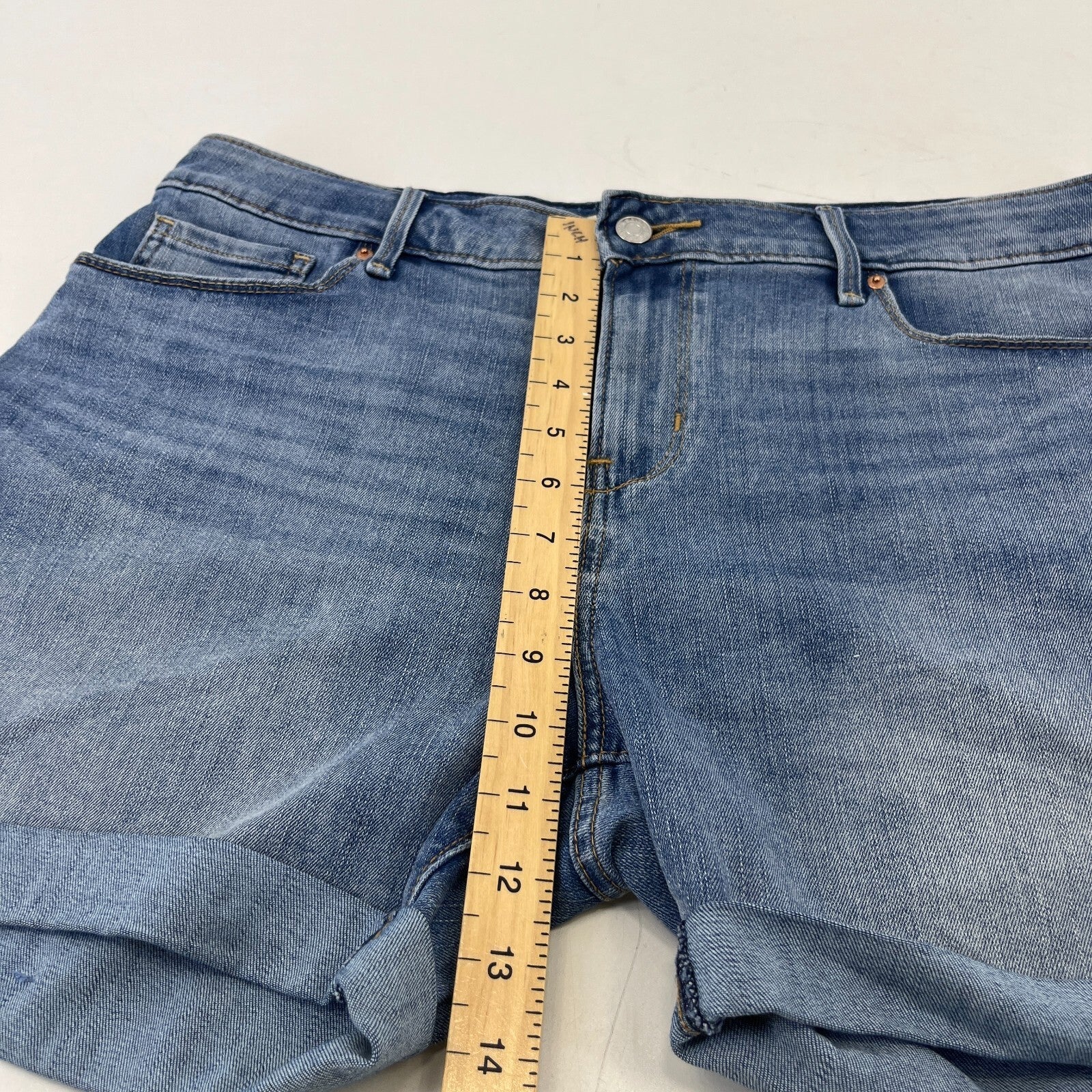 Signature Levi Strauss Co Mens Mid Blue Denim Shorts W32" Cotton Casual Fit