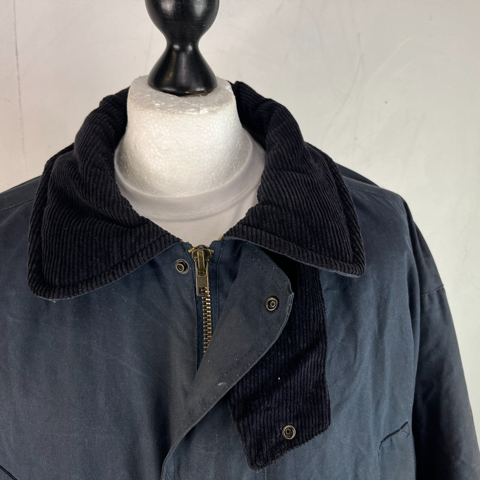 P.G. Field Men's Navy Blue Wax Jacket size XL British Made Outdoor Rural