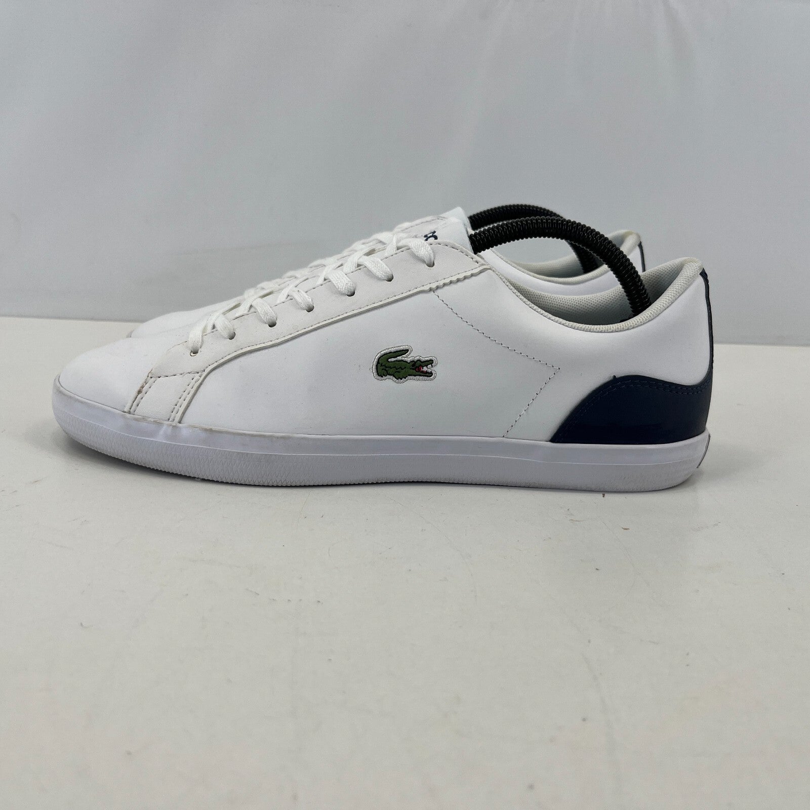 Lacoste Lerond White leather Trainers Shoes size UK 8 EU 42