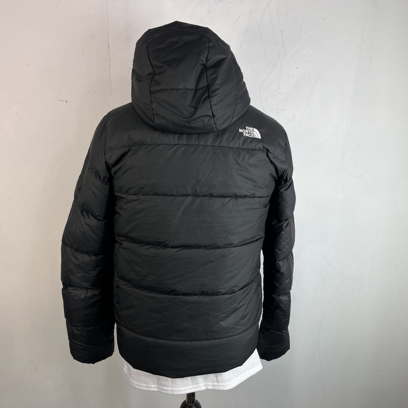 The North Face 550 Down Filled Padded Puffer Jacket in Black Youth Junior XL