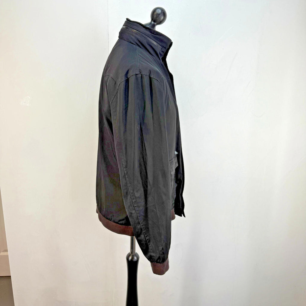 Levis Men's Jacket in Black size Large Waterproof Softshell with Stow Hood
