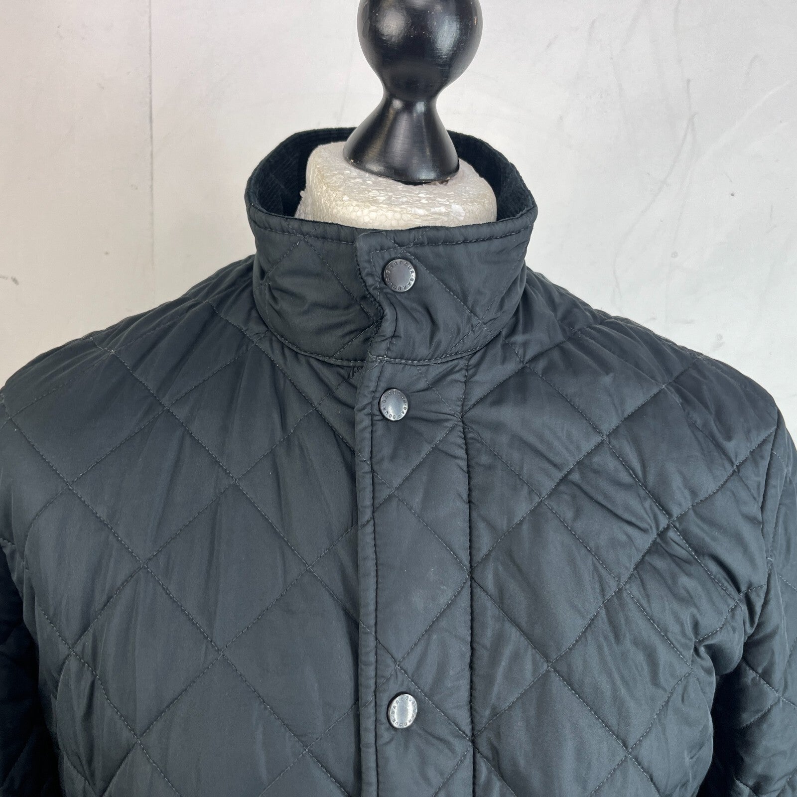 Barbour Chelsea Sportsquilt Jacket in Black Men's size Small