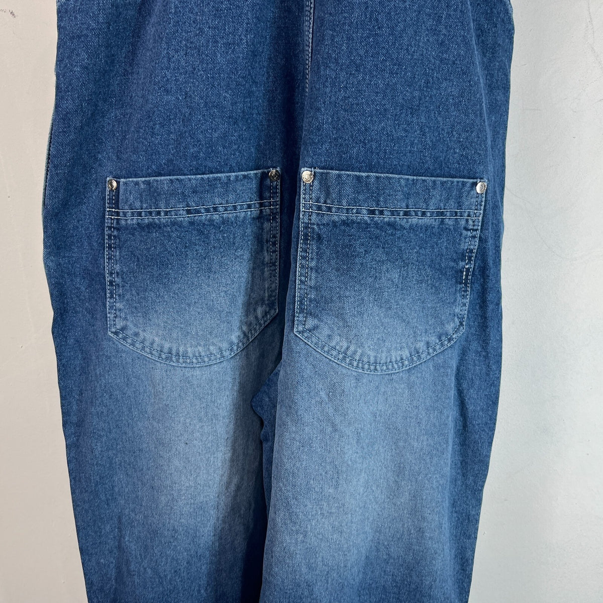 Kickers Classics Baggy Denim Dungarees Overalls Mid Blue Wash size 30 L31" BNWT