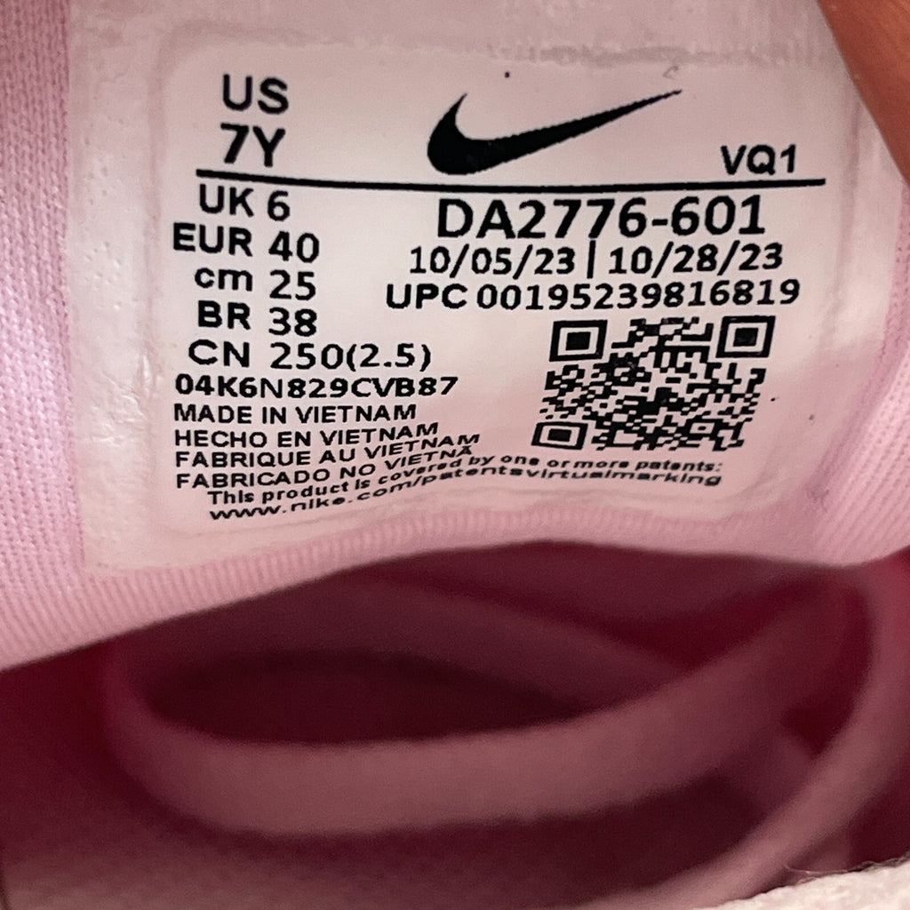Nike Star Runner Running Trainers in Baby Pink Womens size UK 6 - EU 40