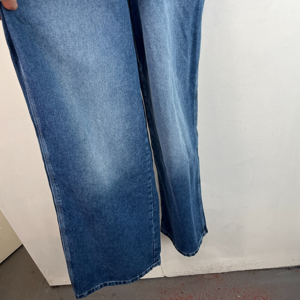 Kickers Classics Baggy Denim Dungarees Overalls Mid Blue Wash size 30 L31" BNWT