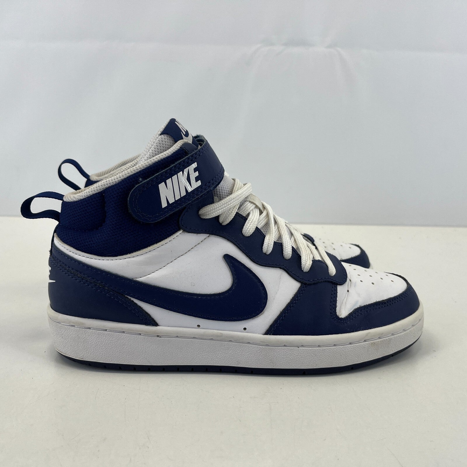 Nike Court Borough Mid 2 Trainers White Navy Blue Sneakers UK 5.5 EU 38.5 US 6Y