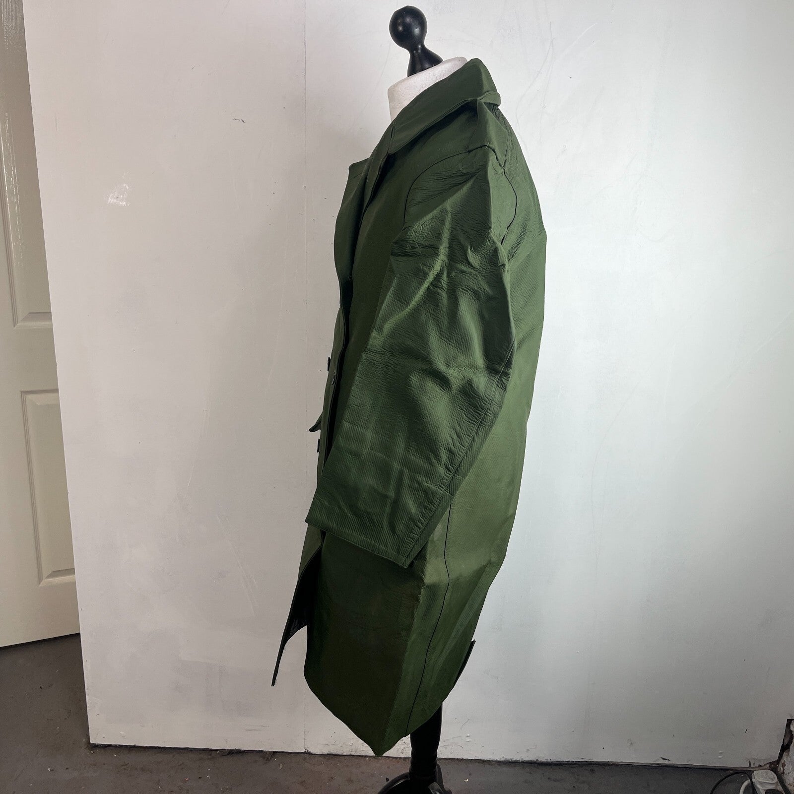 Royal Canadian Police RCMP Mackintosh Trench Coat Dark Green 80s size 5