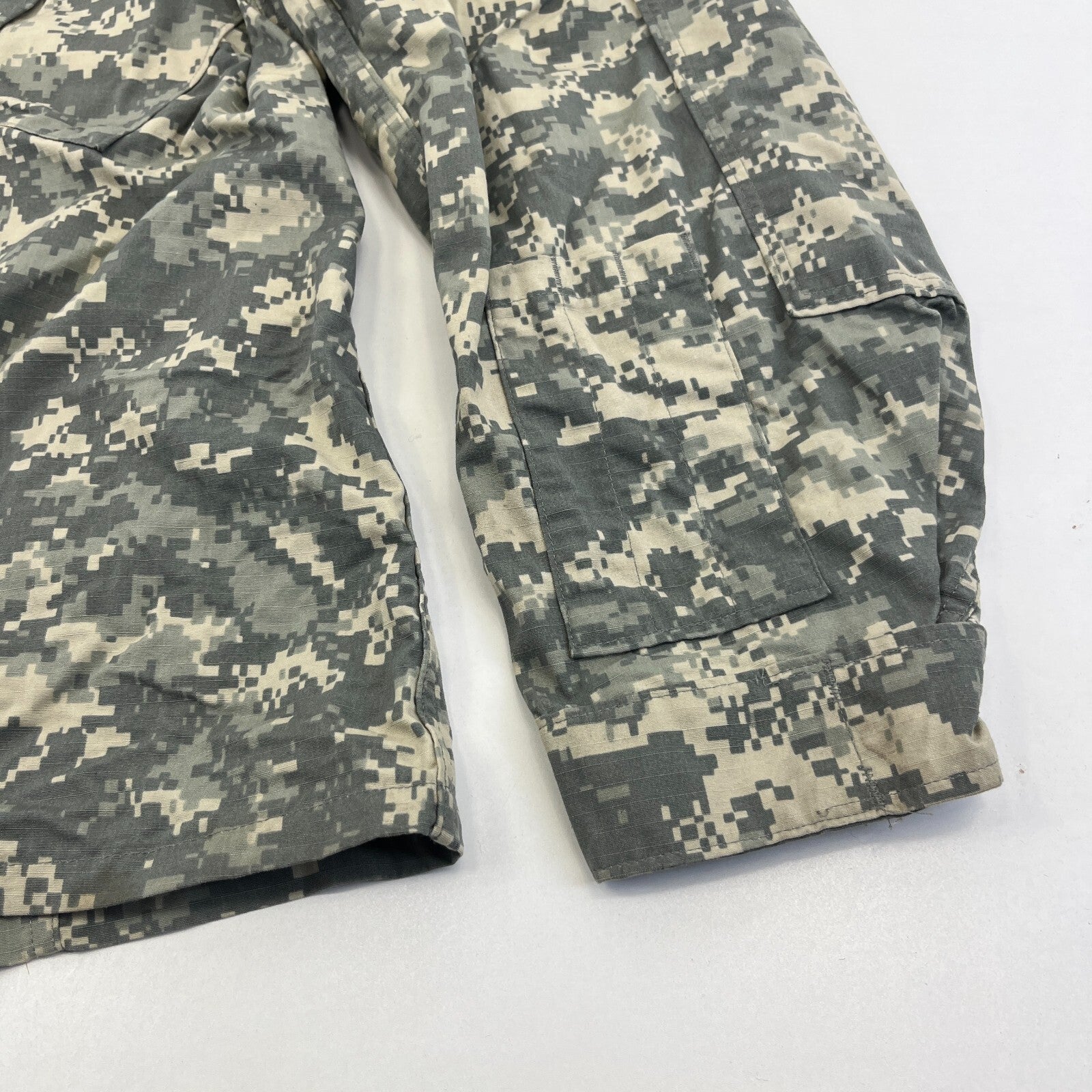 US Army Issue Digital Jacket Camo Combat Uniform Surplus US size XL-Regular