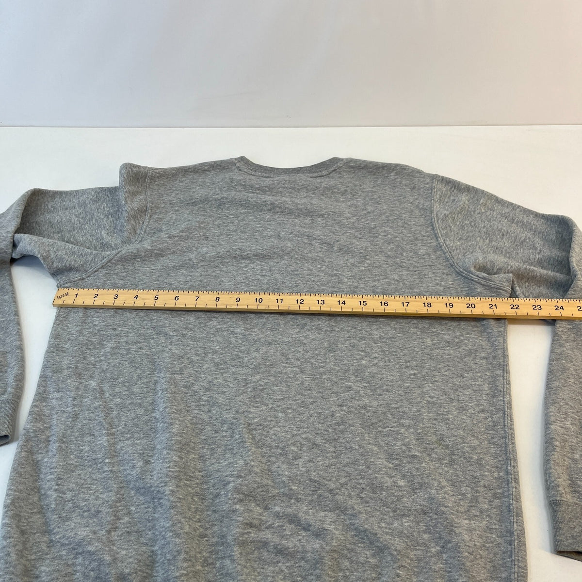 Nike Pullover Sweatshirt Grey Long Sleeve All Seasons Logo size Small