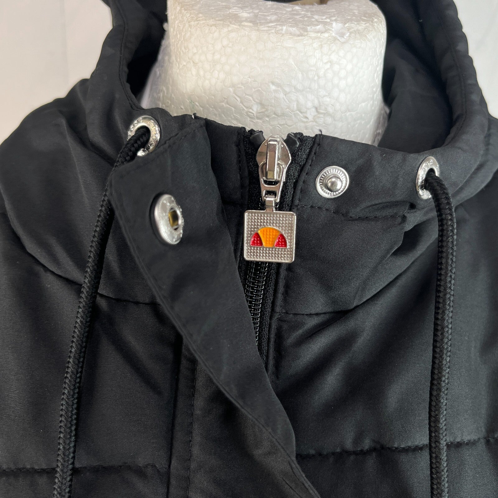 Ellesse Womens Hooded Quilted Padded Puffer Jacket in Black UK 16 - Near Mint