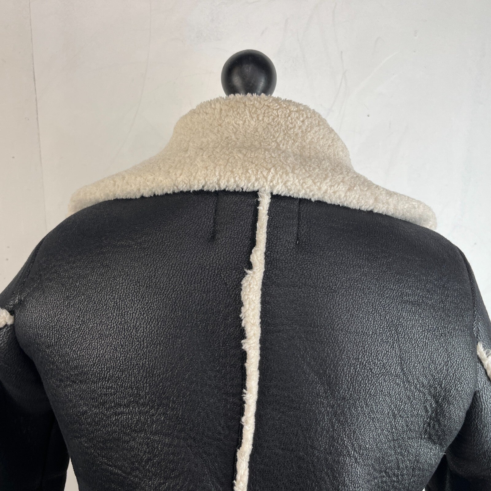 Stradivarius Double Faced Black Cropped Leather Look Aviator Jacket size Small