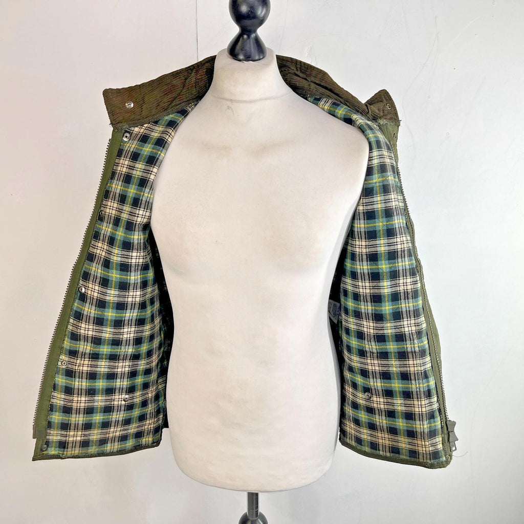 Argyll Women's Wax Waterproof Gilet Embroidered Vest in Green size Large - VGC