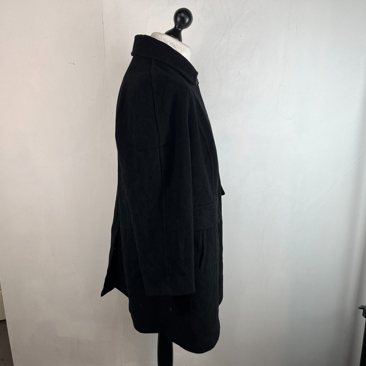 London Fog Men's Wool Blend Overcoat in Black Regular Mid Length size XL