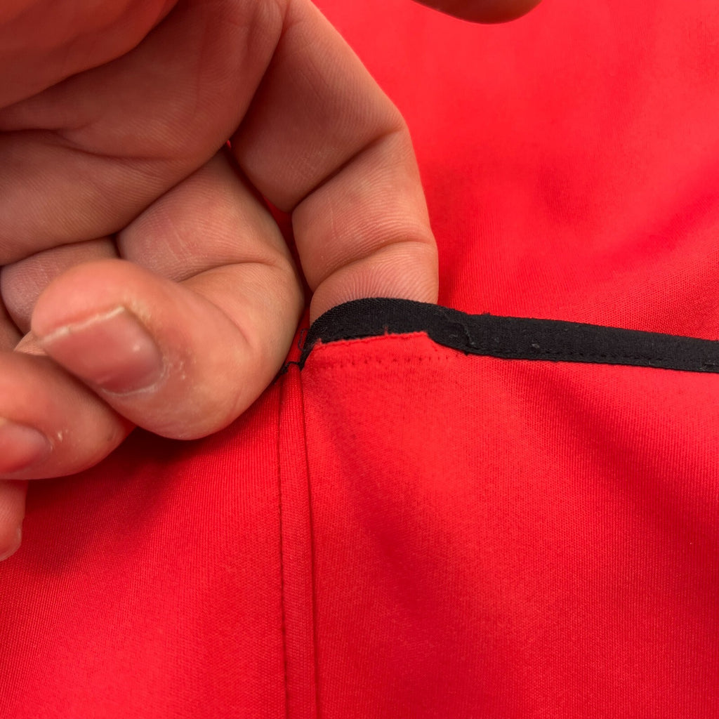 Gore Windstopper Softshell Cycling Jacket in Red size M
