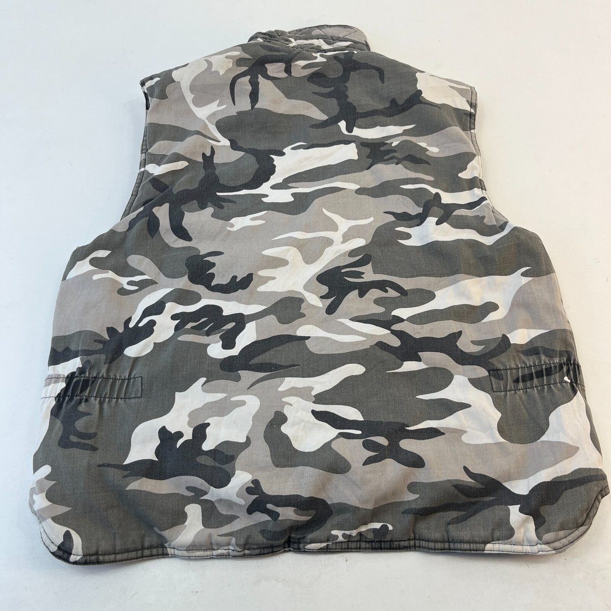 Men's Snow Camouflage Cargo Padded Quilted Gilet Body Warmer size M Fishing Wear