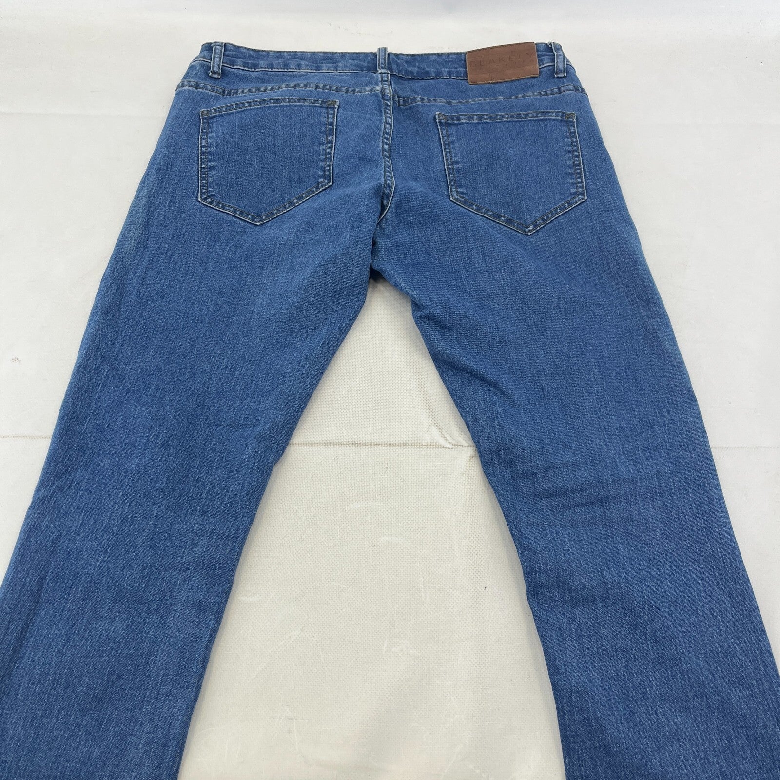 Blakely Women's Tapered Denim Jeans in Blue W34" - L31"