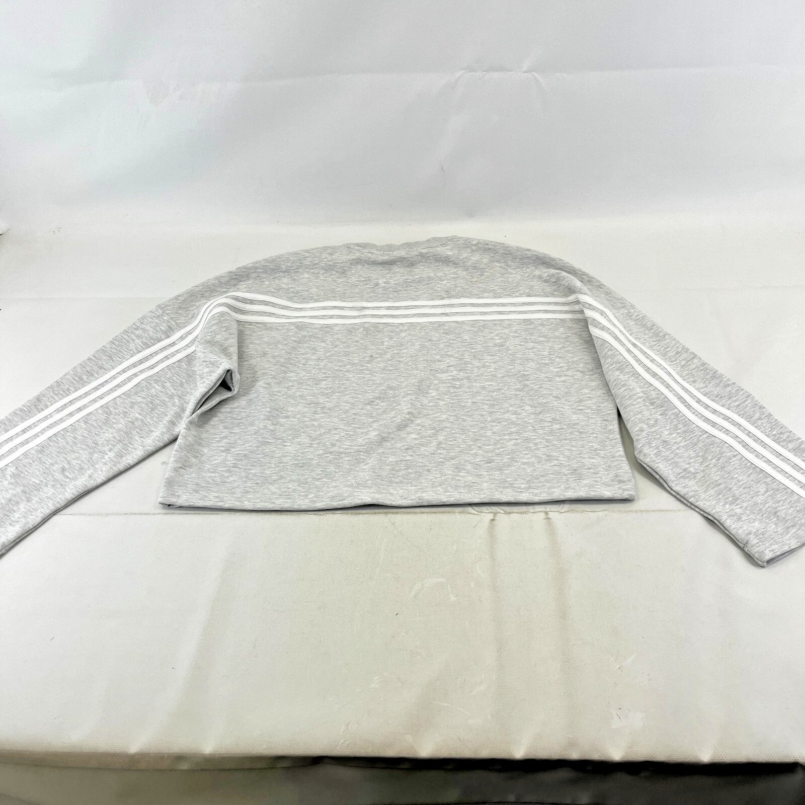 Manchester United Adidas Baggy Cropped Women's Sweatshirt Light Grey size Medium