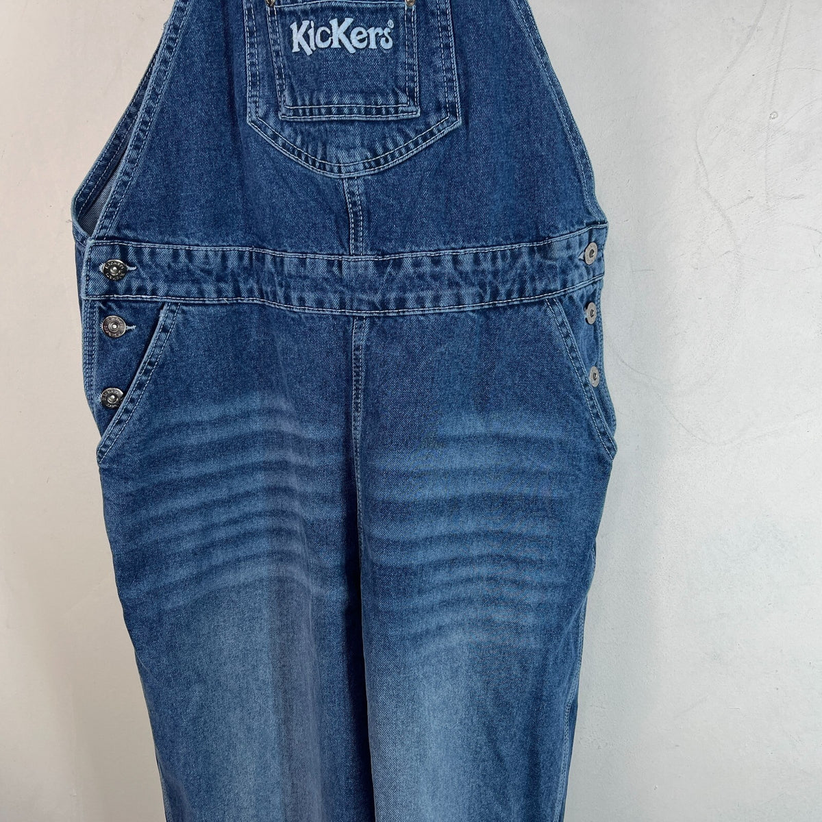 Kickers Classics Baggy Denim Dungarees Overalls Mid Blue Wash size 30 L31" BNWT