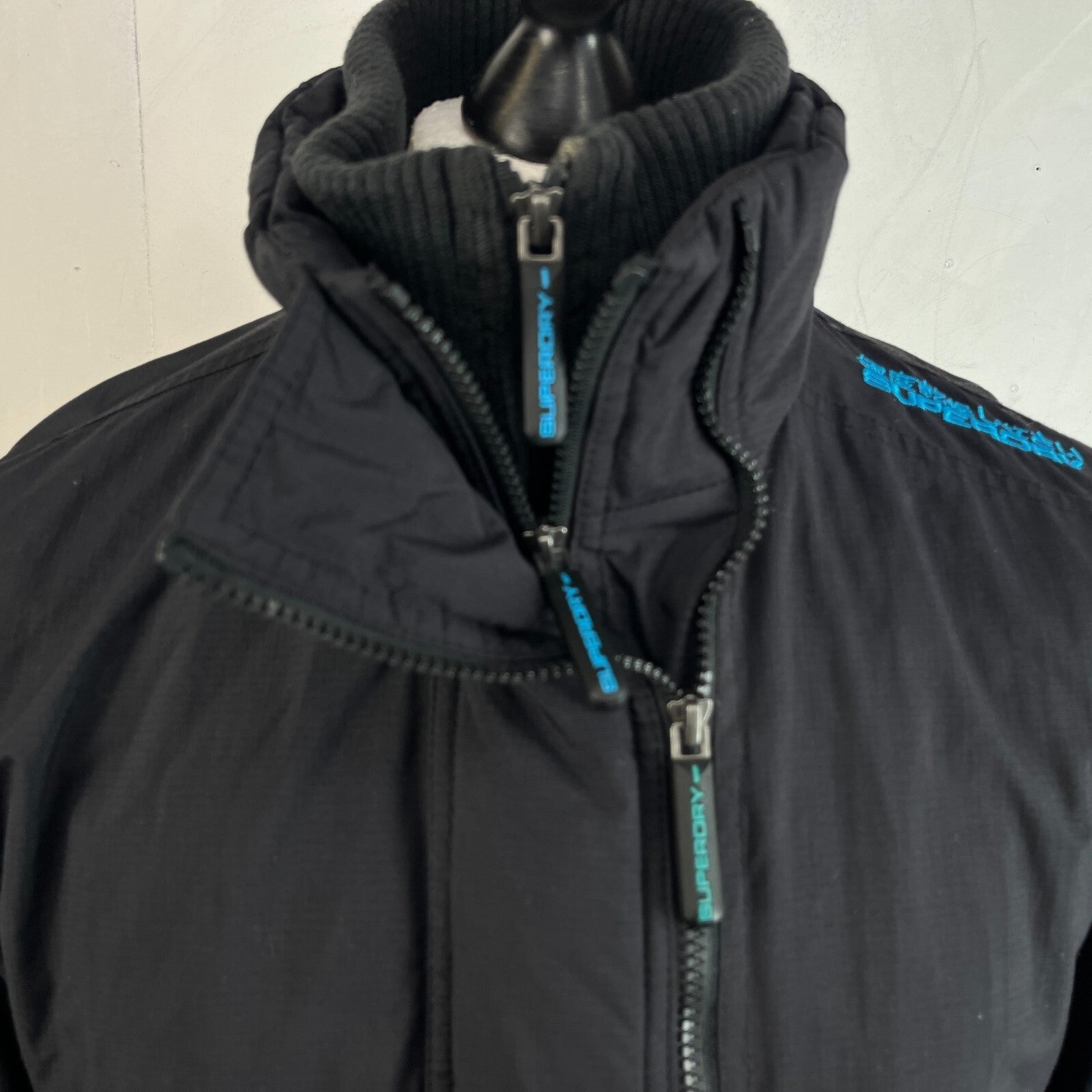 SuperDry Women's Windcheater Jacket in Black & Blue size XL