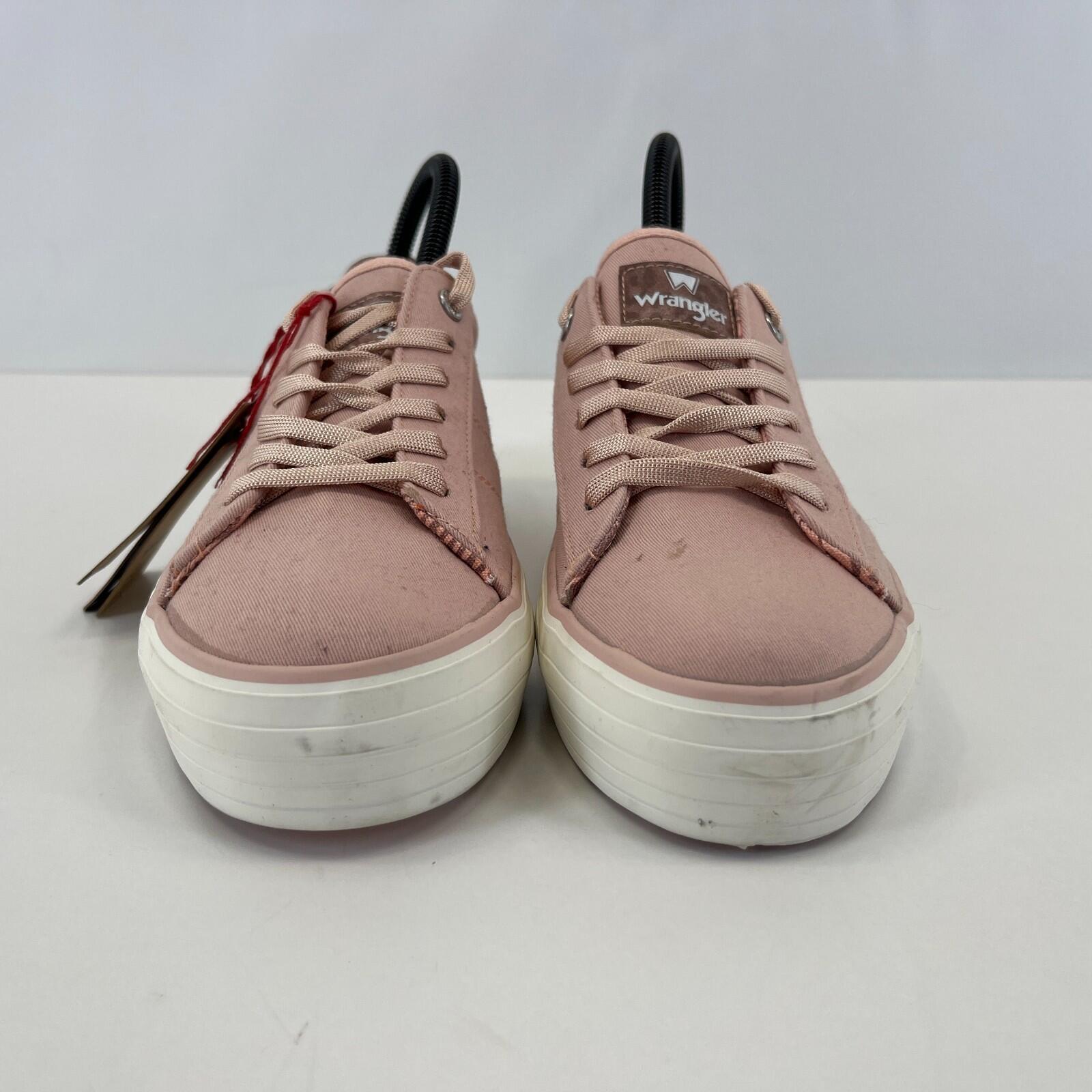 Wrangler Memory Foam Trainers in Pastel Pink UK size 65 / EU 38