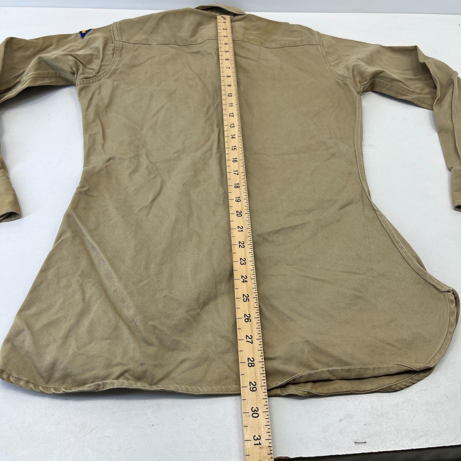 Vintage American Army Military Long Sleeve Shirt with Badges Khaki Brown size M