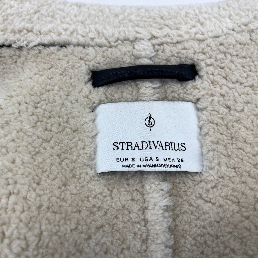 Stradivarius Double Faced Black Cropped Leather Look Aviator Jacket size Small
