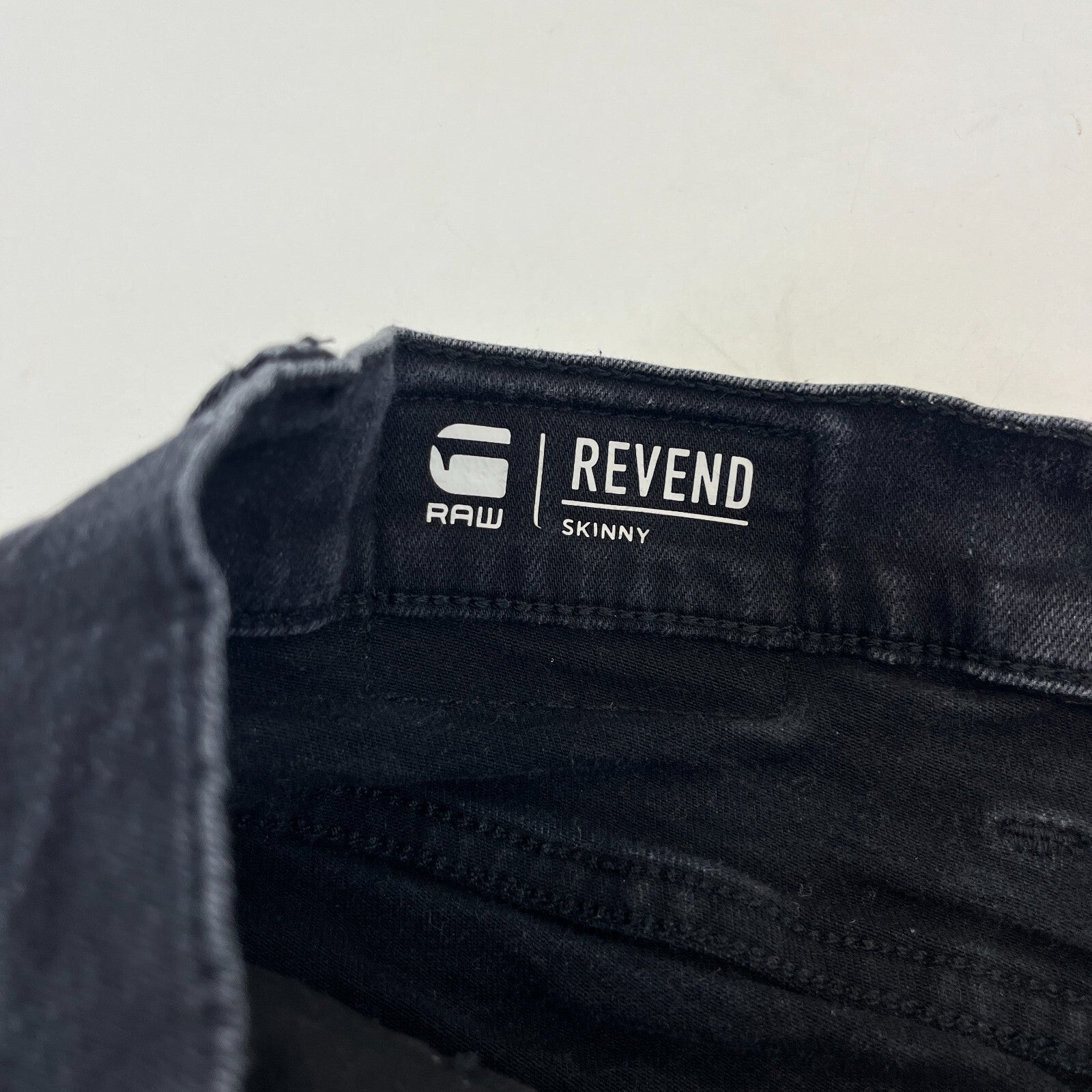 Men’s G-Star Raw Revend Skinny Dark Black Jeans W32" L30"
