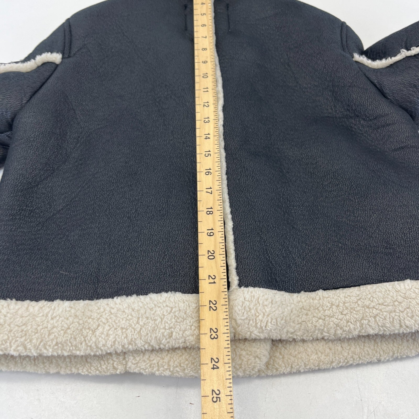 Stradivarius Double Faced Black Cropped Leather Look Aviator Jacket size Small