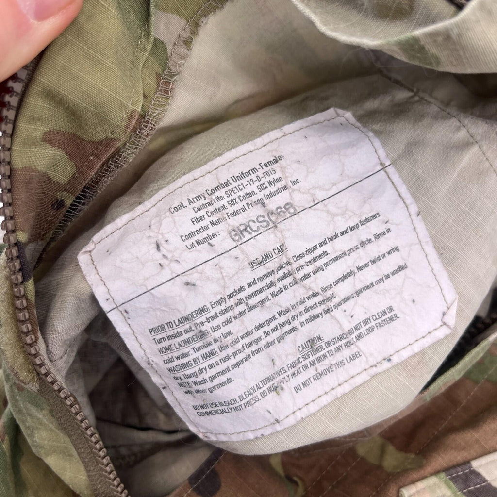 US Army Women's Camo Combat Jacket size 36 Short