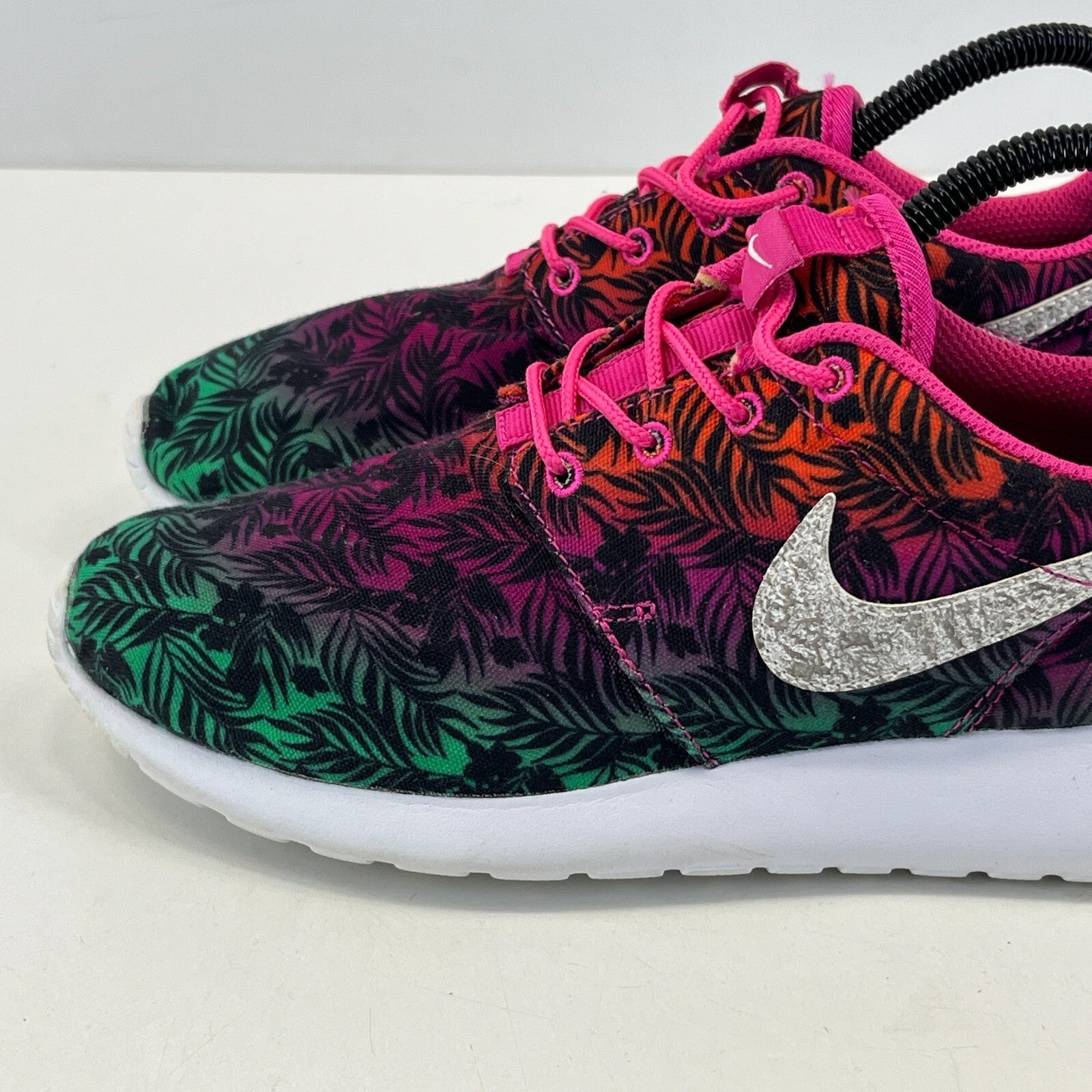 Nike Roshe Run Flyknit Trainers Pink & Green Floral size UK 4.5  EU 37.5