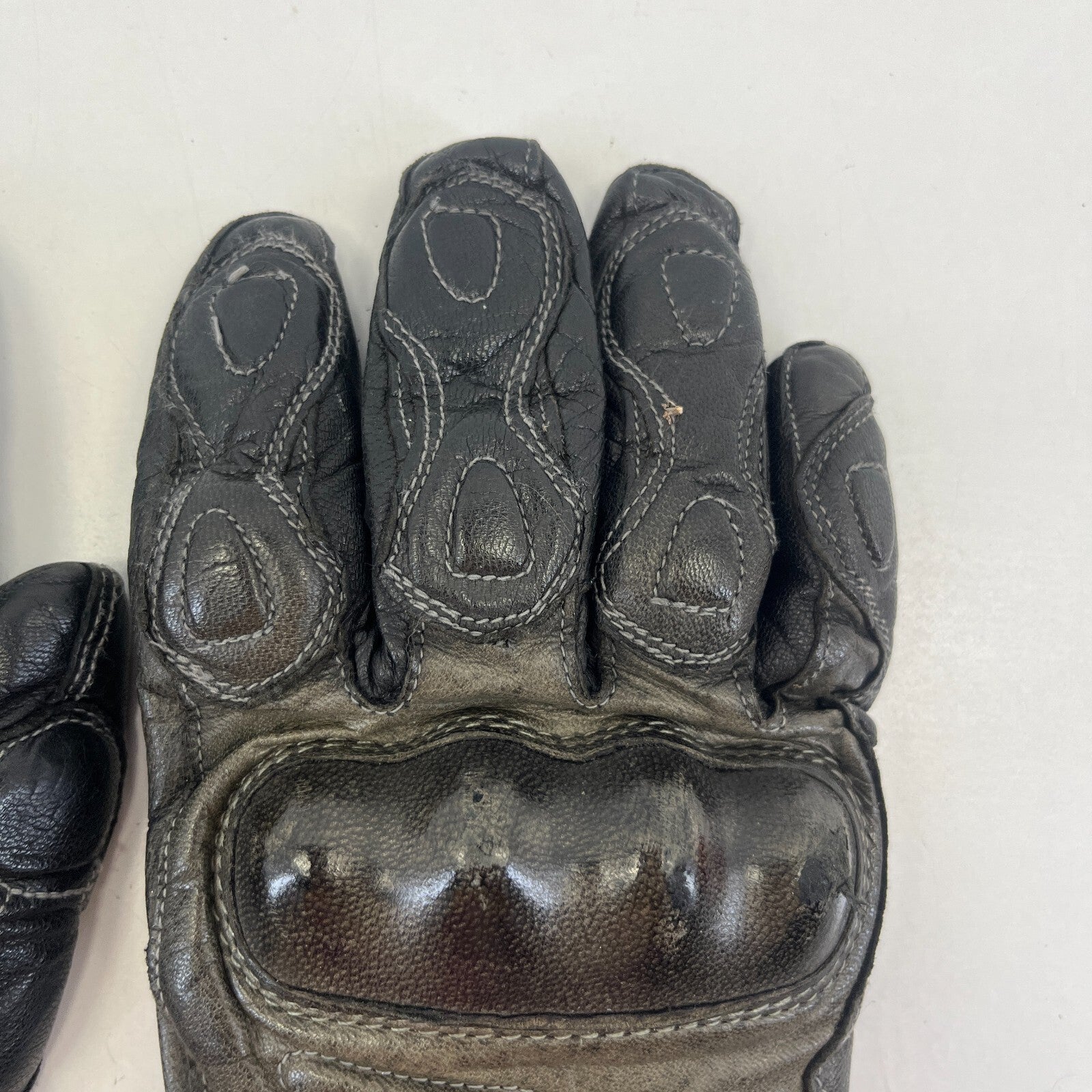 Richa Leather Motorcycle Motorbike Gloves with Hard Armour Black size M
