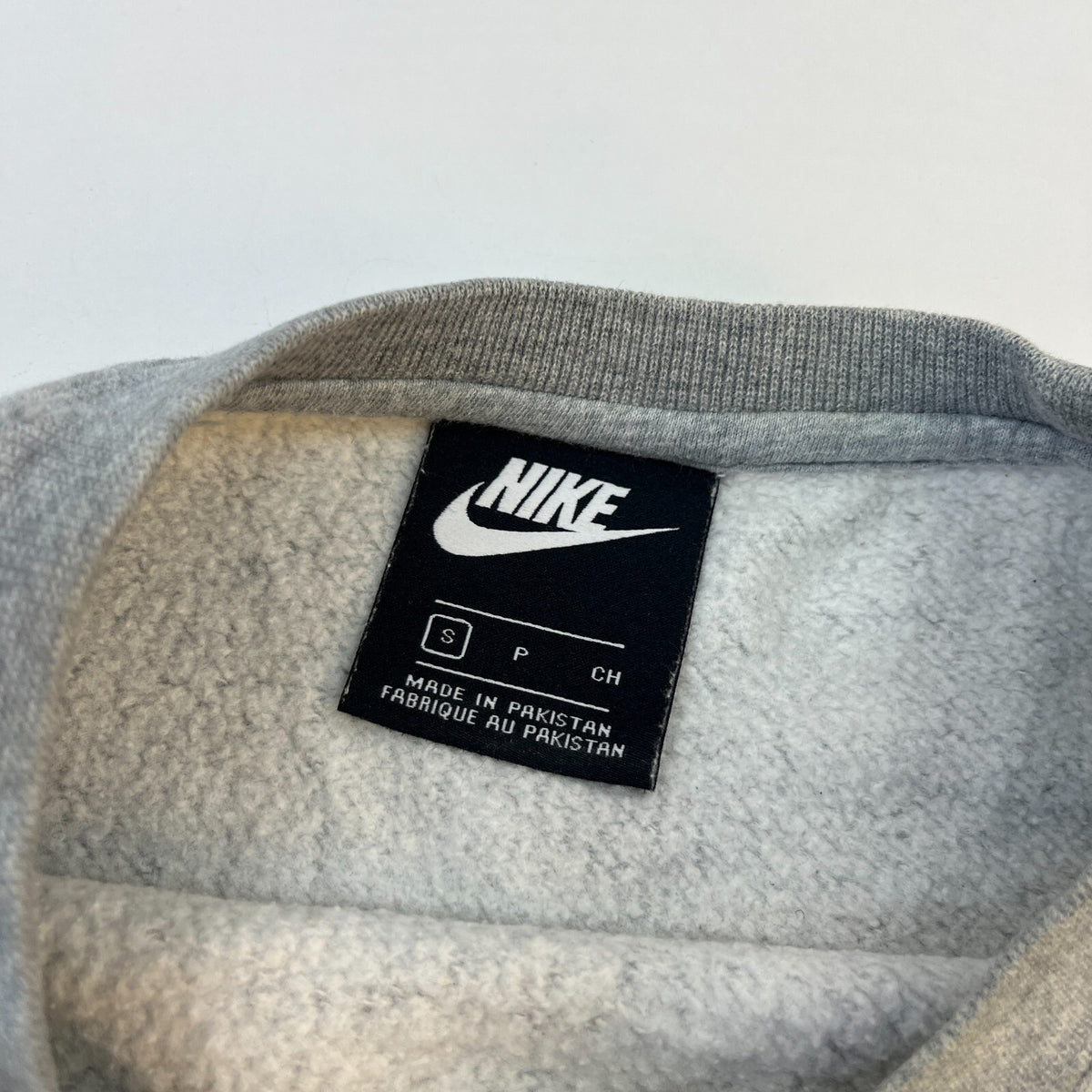 Nike Pullover Sweatshirt Grey Long Sleeve All Seasons Logo size Small