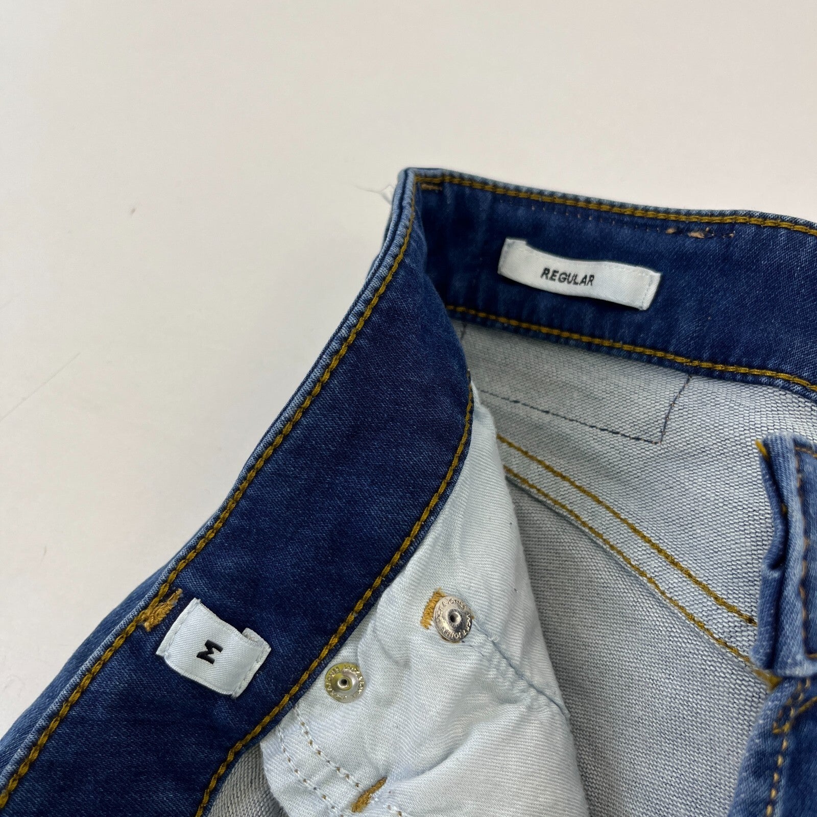 Jack & Jones Men’s Blue Slim Fit Denim Shorts Turn-Up Leg size M - W32"