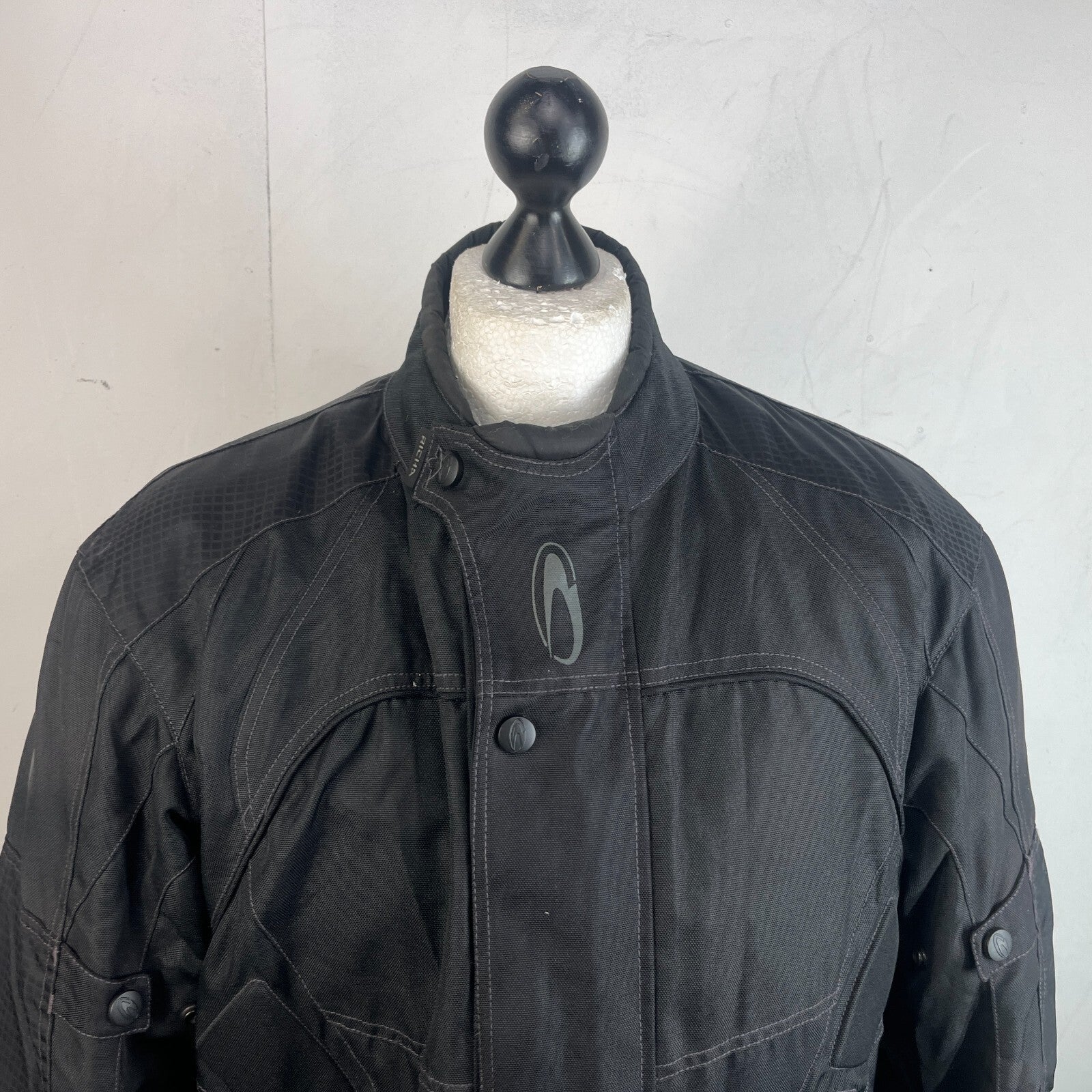 Richa Black Touring Motorcycle Jacket Zip-up Armour & Liner size Large